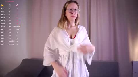 Lisa online show from 09-14-25, 05:56