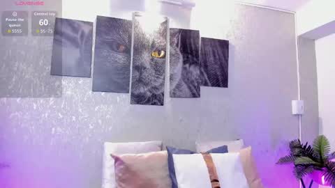 Lili Cooper online show from 10-22-25, 08:08