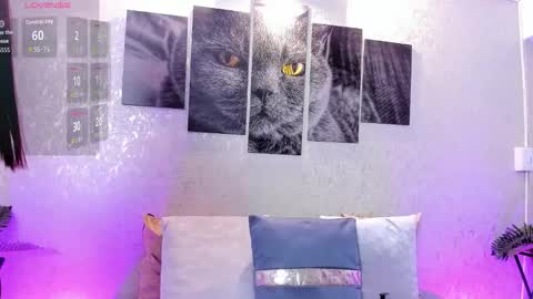 Lili Cooper online show from 10-29-25, 07:59