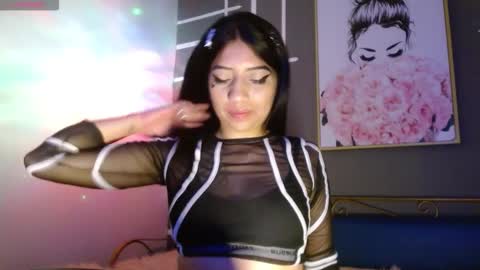 Simone 3 online show from 10-06-25, 06:38