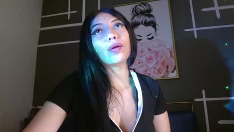 Simone 3 online show from 11-18-25, 07:51