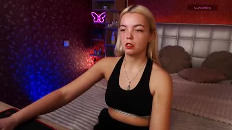 Snapshot of lilieanori chatting on 02-01-25, 07:55 Lilie online show from 02-01-25, 07:55