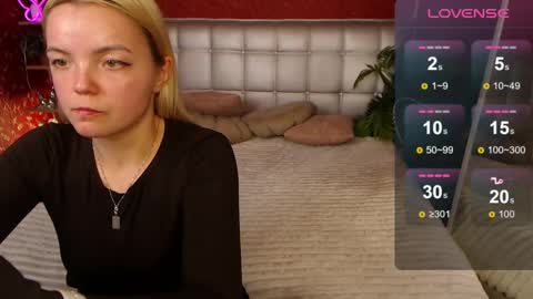 Snapshot of lilieanori chatting on 03-06-25, 10:47 Lilie online show from 03-06-25, 10:47