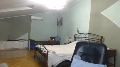 Snapshot of lilieanori chatting on 03-08-25, 08:25 Lilie online show from 03-08-25, 08:25