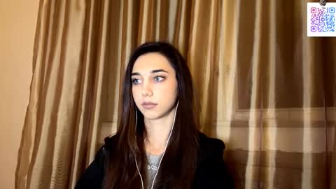 Snapshot of lilihalvorsen chatting on 11-08-25, 10:19 Lina online show from 11-08-25, 10:19