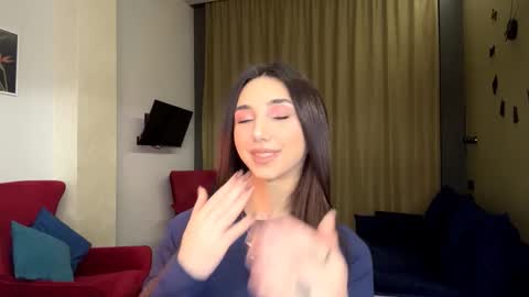 Lina online show from 02-06-26, 10:13