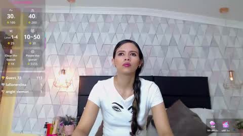 LilyJensen online show from 10-02-25, 07:43