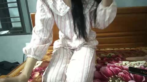 lililove88 online show from 11-07-25, 11:43