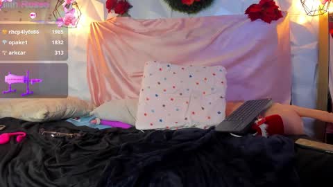 Lilith Rosse online show from 12-25-24, 12:27