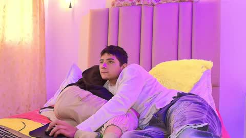 lilith_and_draven online show from 09-18-25, 07:49