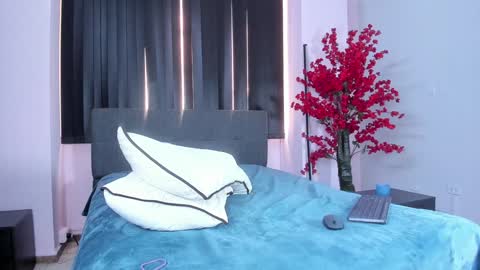 Lili  Marcus online show from 01-22-25, 10:15