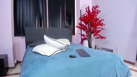Lili  Marcus online show from 01-23-25, 10:33
