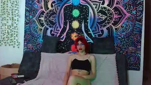 Lili  Marcus online show from 11-21-25, 09:35