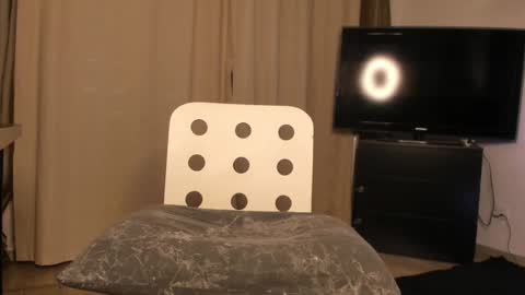 Snapshot of lilith_blond chatting on 01-18-25, 05:20 lilith_blond online show from 01-18-25, 05:20