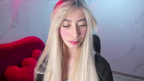 lilith cooper20 online show from 11-04-25, 10:31