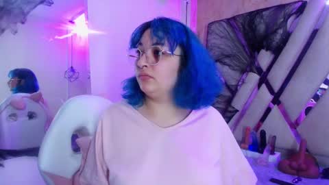 Snapshot of lilith_curvy chatting on 11-02-25, 07:49 online show from 11-02-25, 07:49