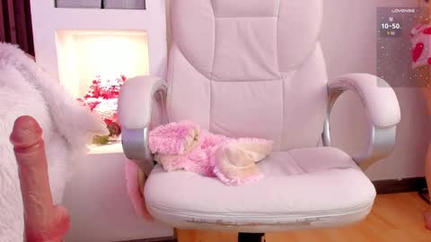 Snapshot of lilith_gray9 chatting on 02-21-25, 03:45 Lilith Gray online show from 02-21-25, 03:45