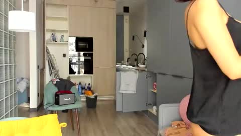 lilith online show from 11-30-25, 10:30