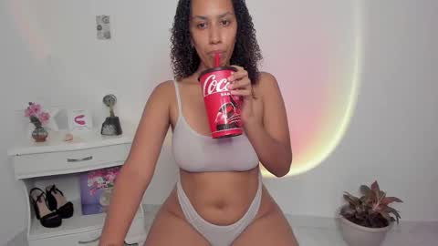 Alejandra  online show from 02-09-25, 10:43