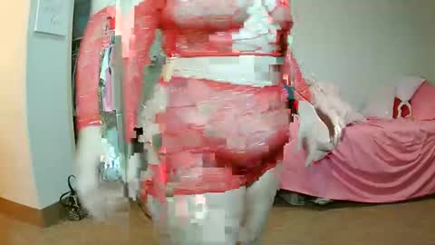 Snapshot of lilithfallenangel666 chatting on 12-20-24, 05:57 Lilith Angel online show from 12-20-24, 05:57