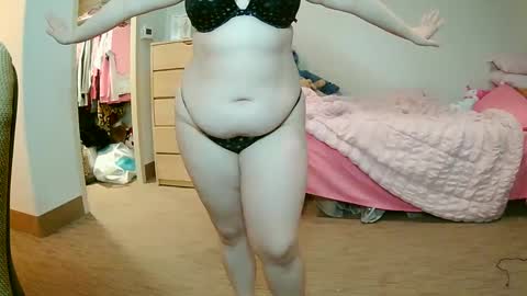 Snapshot of lilithfallenangel666 chatting on 01-08-25, 05:05 Lilith Angel online show from 01-08-25, 05:05