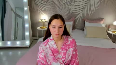 lilithgloww online show from 11-14-25, 04:06