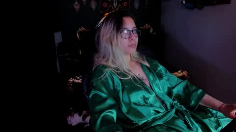 lilithmystic01 online show from 01-10-25, 07:46