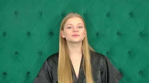 lilitrosen online show from 09-29-25, 05:18