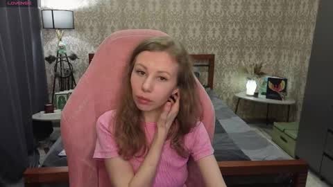 Snapshot of lill_mary chatting on 01-19-26, 02:37 Maria online show from 01-19-26, 02:37