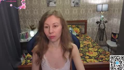 Snapshot of lill_mary chatting on 02-08-26, 01:42 Maria online show from 02-08-26, 01:42