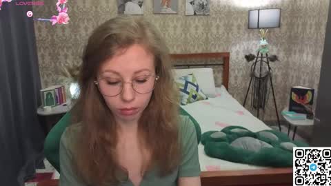 Snapshot of lill_mary chatting on 02-11-26, 03:33 Maria online show from 02-11-26, 03:33