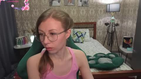 Snapshot of lill_mary chatting on 02-19-26, 03:13 Maria online show from 02-19-26, 03:13