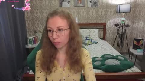 Snapshot of lill_mary chatting on 02-20-26, 05:15 Maria online show from 02-20-26, 05:15