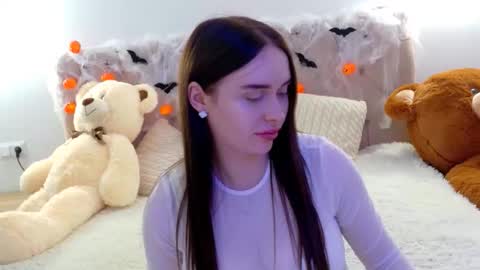 Snapshot of lilliana_moon chatting on 11-07-25, 10:15 lilliana_moon online show from 11-07-25, 10:15