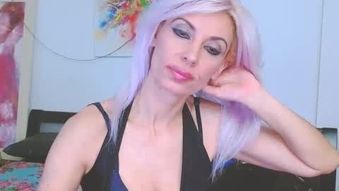 Lara online show from 02-02-25, 07:41