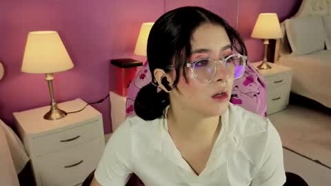 Snapshot of lillianderson chatting on 10-23-25, 11:42 lillianderson - Next stream start at 0700hs GTM-3 online show from 10-23-25, 11:42