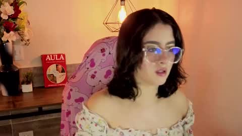 Snapshot of lillianderson chatting on 11-11-25, 11:43 lillianderson - Next stream start at 0700hs GTM-3 online show from 11-11-25, 11:43