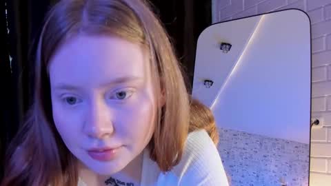 lillie_berry online show from 10-09-25, 05:16