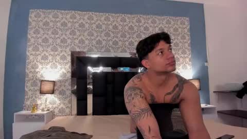 Lillith and Mike online show from 03-09-25, 05:44