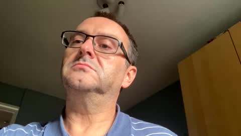 Snapshot of lills16 chatting on 10-13-25, 12:05 lills16 online show from 10-13-25, 12:05