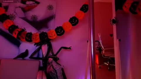 Lilly online show from 11-05-25, 07:36