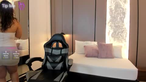 L I L L Y online show from 02-05-26, 01:05