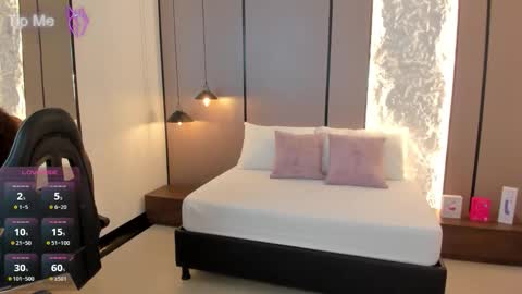 L I L L Y online show from 02-14-26, 12:24