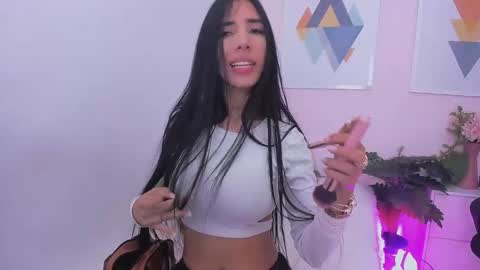 Snapshot of lilly_denson8 chatting on 11-28-25, 04:53 Sweety Lilly Love online show from 11-28-25, 04:53