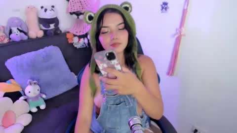 Lilly  online show from 01-12-26, 03:23