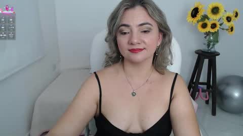 Lilly online show from 09-12-25, 01:22
