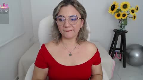 Lilly online show from 09-13-25, 01:44