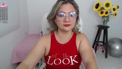 Lilly online show from 09-16-25, 02:51