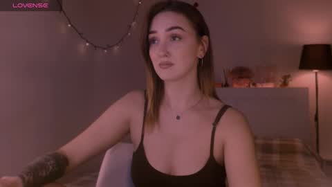 LillyFarey online show from 10-06-25, 04:59