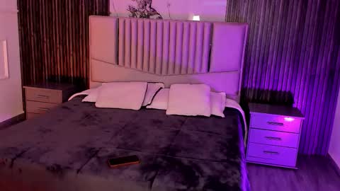 Lilly Ortiz online show from 10-27-25, 07:40